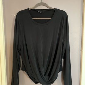 Universal Standard twist front top (18-20)